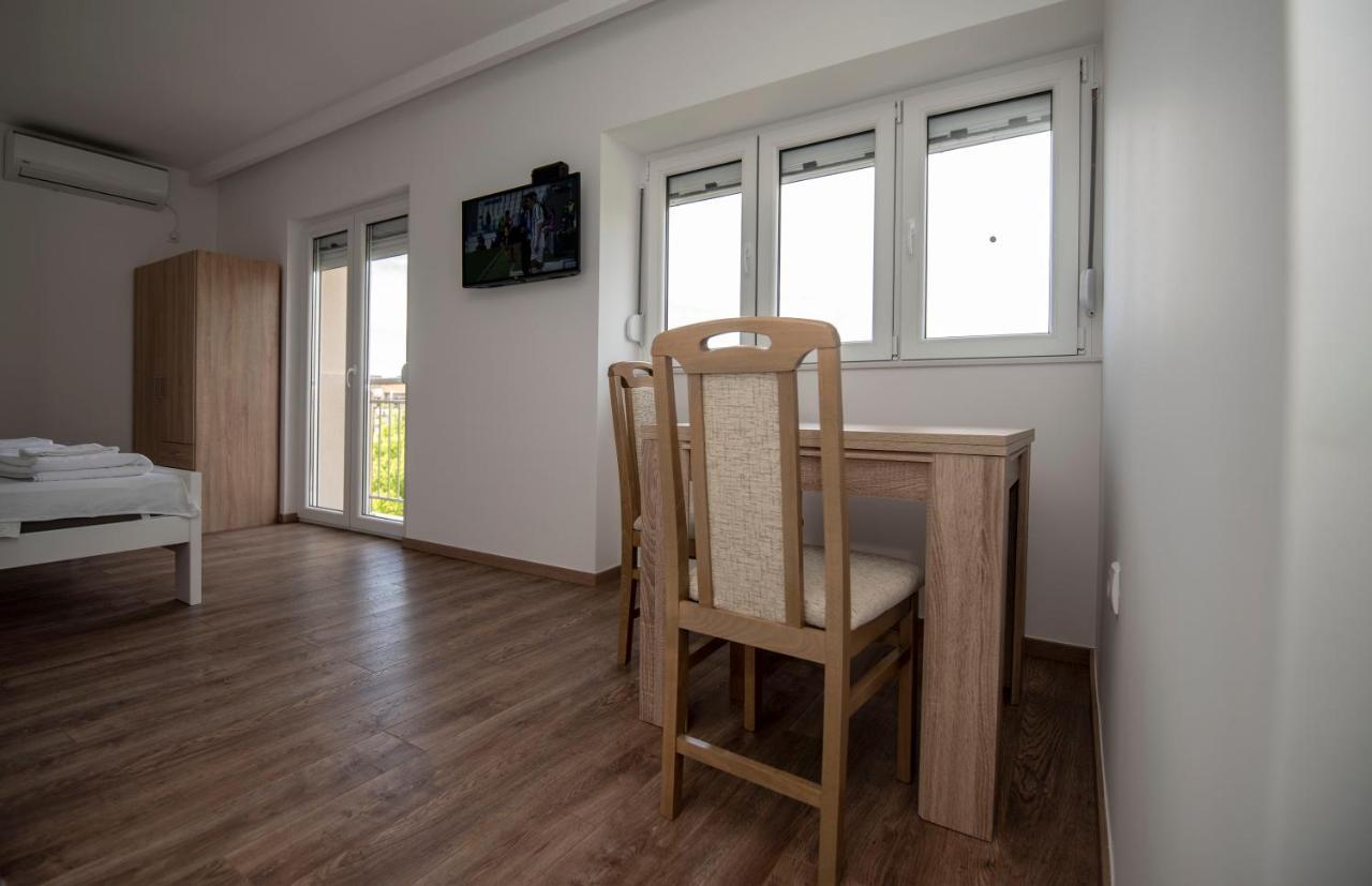 Apartman Arijana Τρέμπινιε Εξωτερικό φωτογραφία